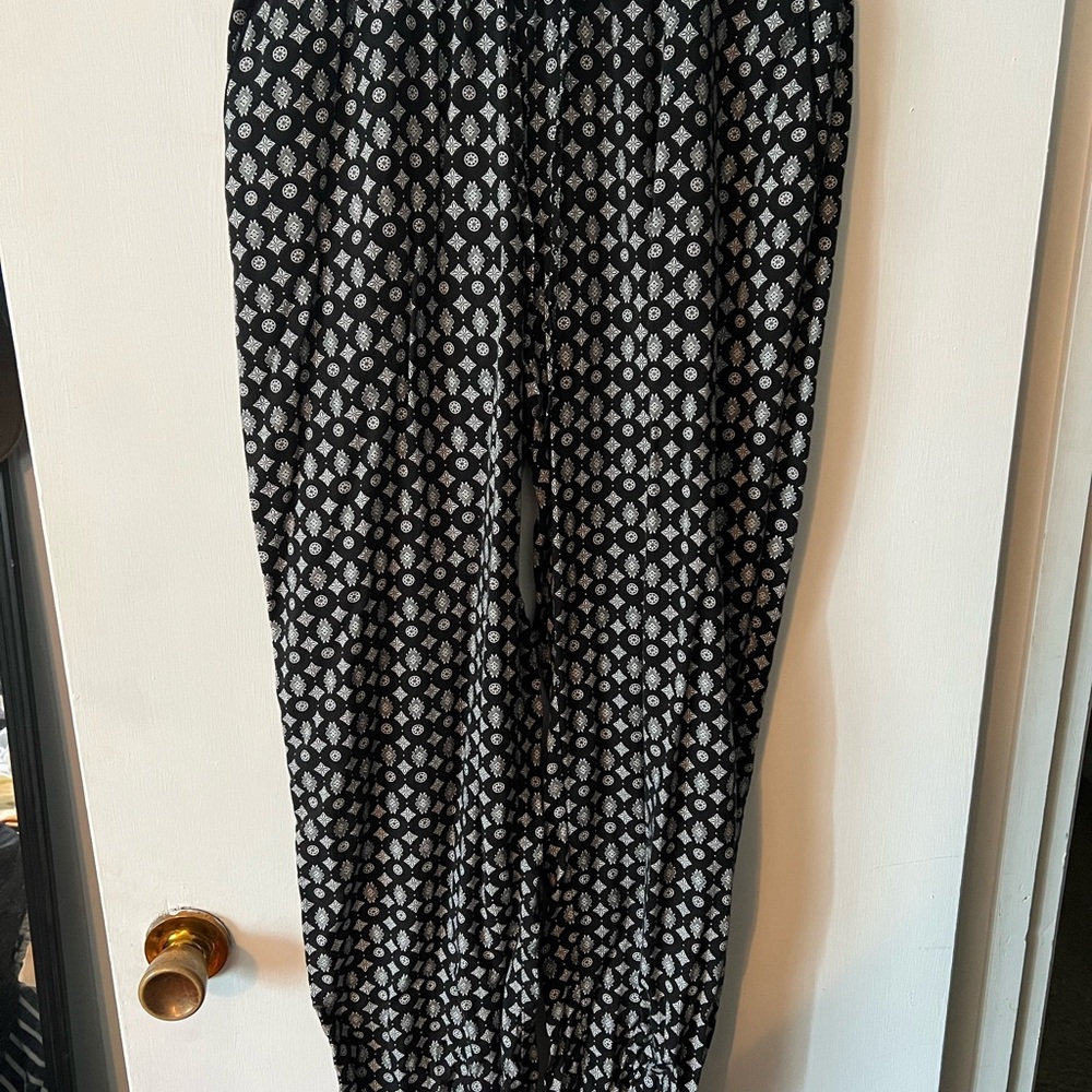 Maurices Black and White Patterned Pants